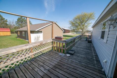 18 Cedar Avenue SE Menahga MN 56464