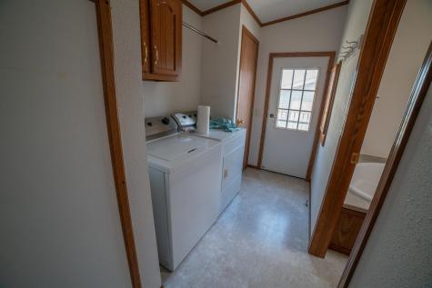18 Cedar Avenue SE Menahga MN 56464