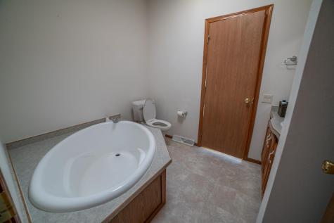 18 Cedar Avenue SE Menahga MN 56464