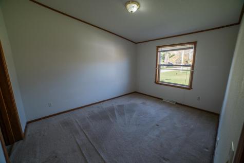 18 Cedar Avenue SE Menahga MN 56464