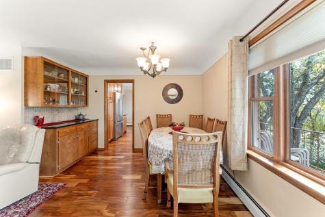 1800 Hiawatha Court NE Rochester MN 55906
