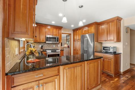 1800 Hiawatha Court NE Rochester MN 55906
