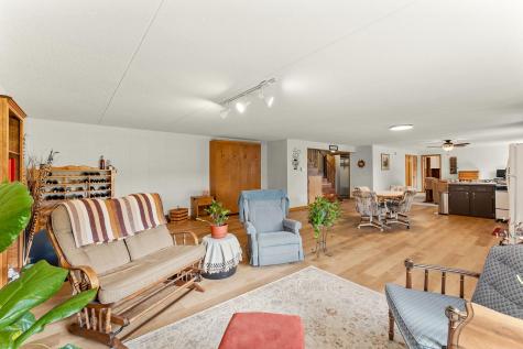 1800 Hiawatha Court NE Rochester MN 55906