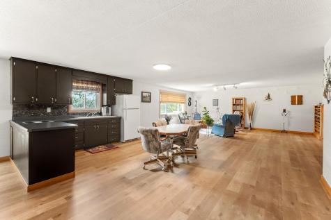 1800 Hiawatha Court NE Rochester MN 55906