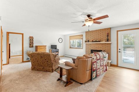 1800 Hiawatha Court NE Rochester MN 55906
