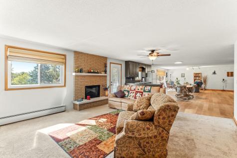 1800 Hiawatha Court NE Rochester MN 55906