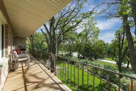 1800 Hiawatha Court NE Rochester MN 55906