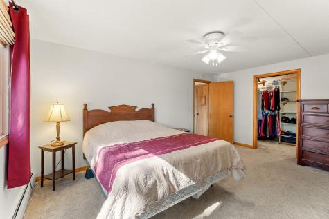 1800 Hiawatha Court NE Rochester MN 55906
