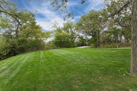 1800 Hiawatha Court NE Rochester MN 55906