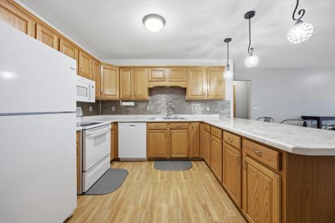536 10th Avenue N Casselton ND 58012