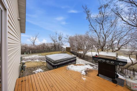 536 10th Avenue N Casselton ND 58012