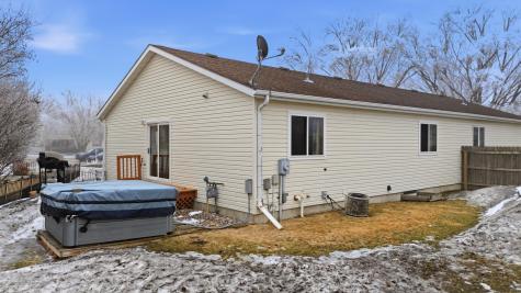 536 10th Avenue N Casselton ND 58012