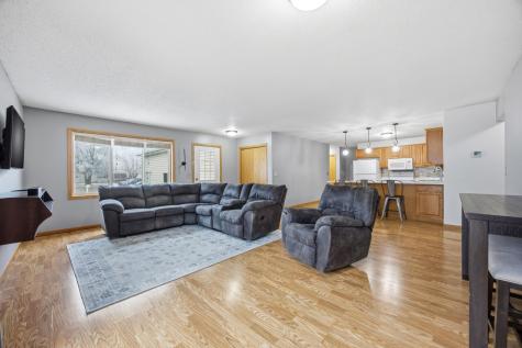 536 10th Avenue N Casselton ND 58012