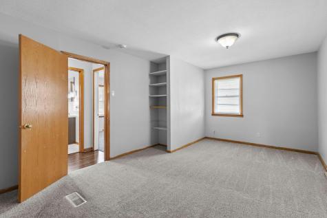 1633 Sherwood Avenue Saint Paul MN 55106