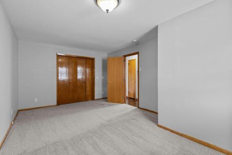 1633 Sherwood Avenue Saint Paul MN 55106