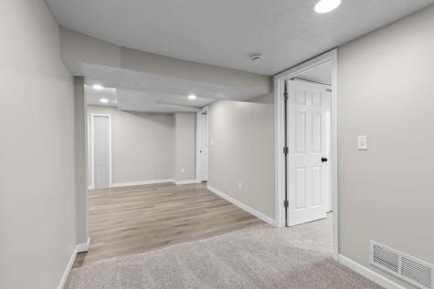 1633 Sherwood Avenue Saint Paul MN 55106