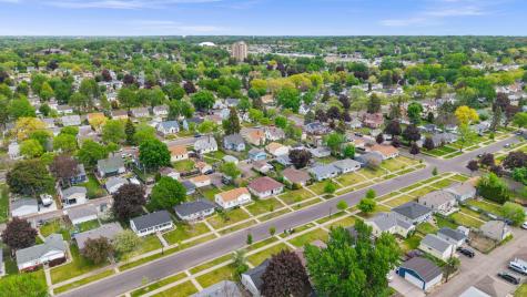 1633 Sherwood Avenue Saint Paul MN 55106