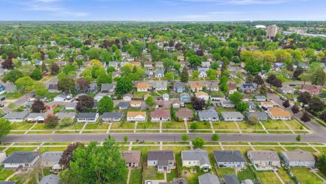1633 Sherwood Avenue Saint Paul MN 55106
