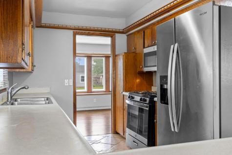 1633 Sherwood Avenue Saint Paul MN 55106