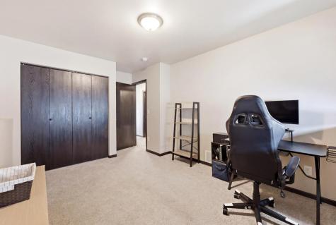 2745 10th Street W West Fargo ND 58078