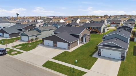 2745 10th Street W West Fargo ND 58078