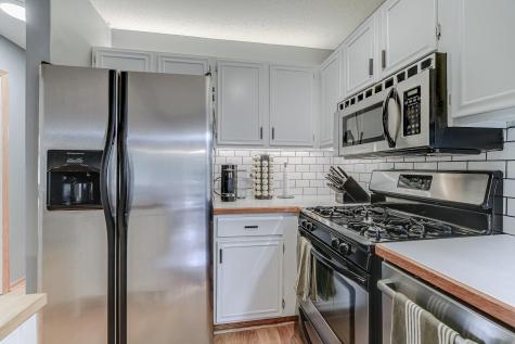 629 E 143rd Street Burnsville MN 55337