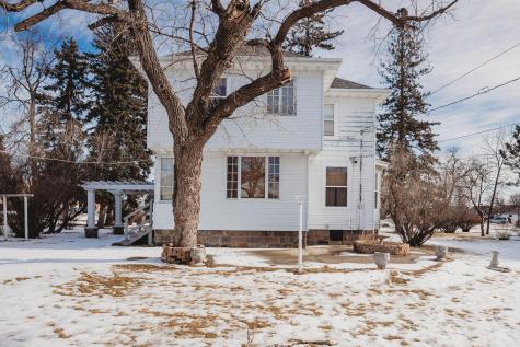 514 2nd Avenue SE Jamestown ND 58401