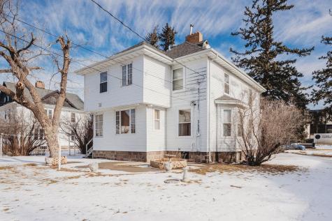 514 2nd Avenue SE Jamestown ND 58401