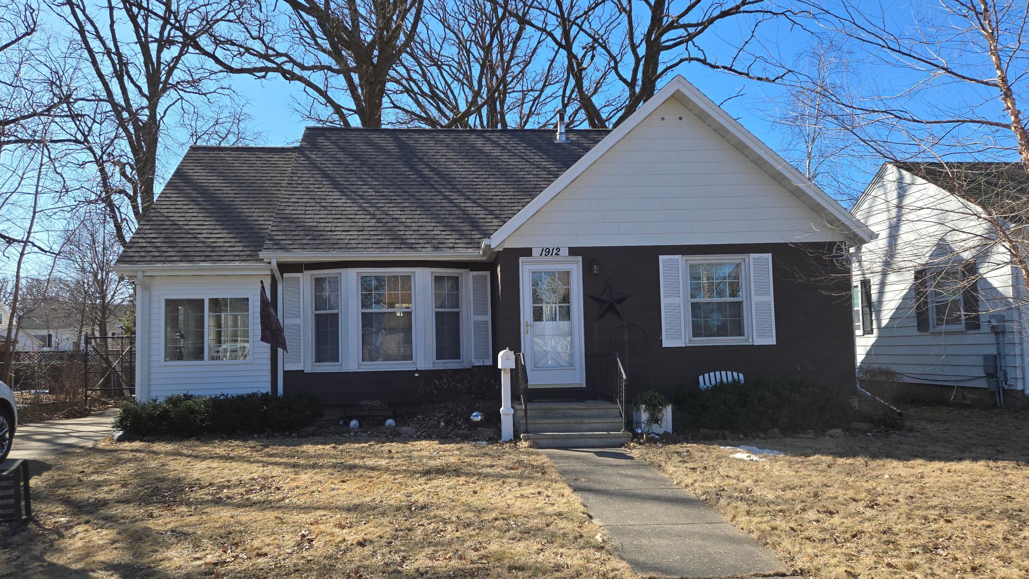 1912 6th Avenue NE Austin MN 55912