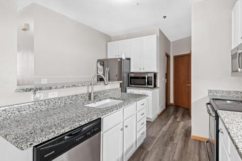 17980 Cobblestone Way Eden Prairie MN 55347
