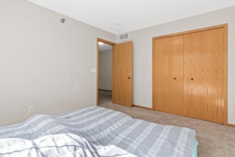 17980 Cobblestone Way Eden Prairie MN 55347