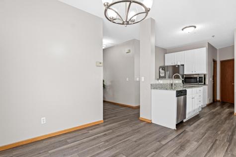 17980 Cobblestone Way Eden Prairie MN 55347
