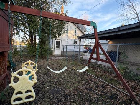 1215 6th Street S Moorhead MN 56560