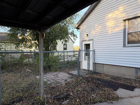 1215 6th Street S Moorhead MN 56560