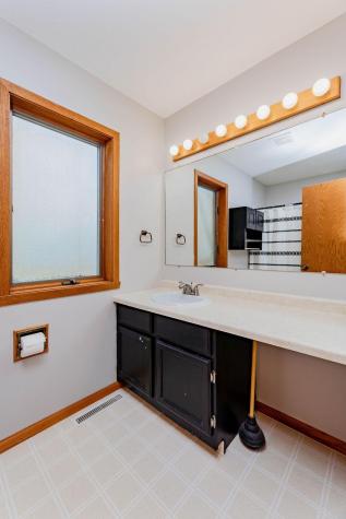 305 6th Street NW West Fargo ND 58078