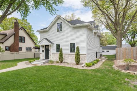 1520 N Broad Street Mankato MN 56001