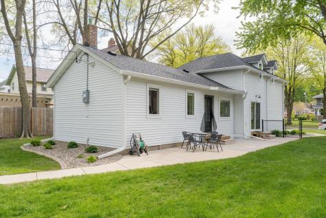 1520 N Broad Street Mankato MN 56001