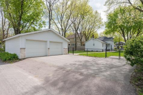 1520 N Broad Street Mankato MN 56001