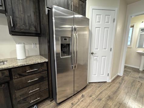 6163 Maple Valley Drive S Fargo ND 58104