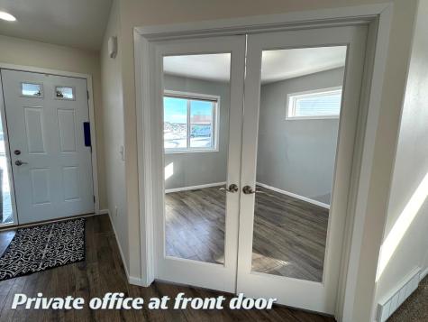 6163 Maple Valley Drive S Fargo ND 58104