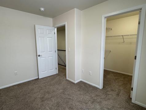 6163 Maple Valley Drive S Fargo ND 58104