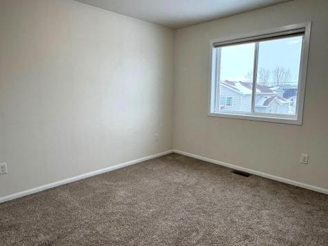 6163 Maple Valley Drive S Fargo ND 58104