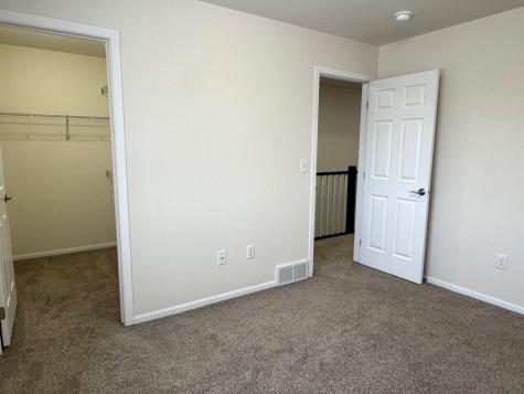 6163 Maple Valley Drive S Fargo ND 58104