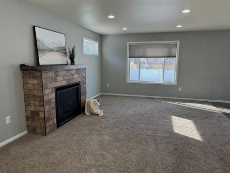 6163 Maple Valley Drive S Fargo ND 58104