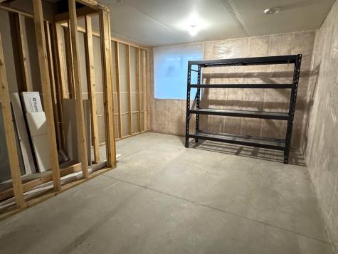 6163 Maple Valley Drive S Fargo ND 58104