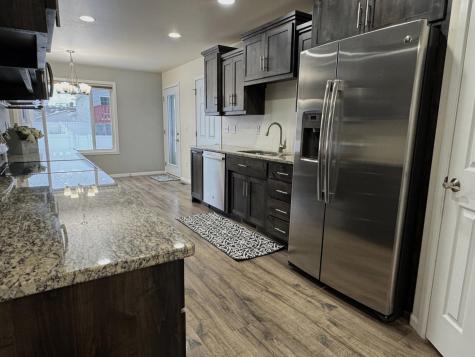 6163 Maple Valley Drive S Fargo ND 58104