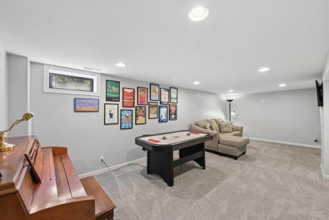 6101 Upper Afton Circle Woodbury MN 55125