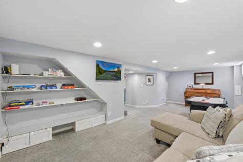 6101 Upper Afton Circle Woodbury MN 55125