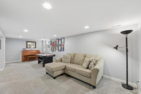6101 Upper Afton Circle Woodbury MN 55125