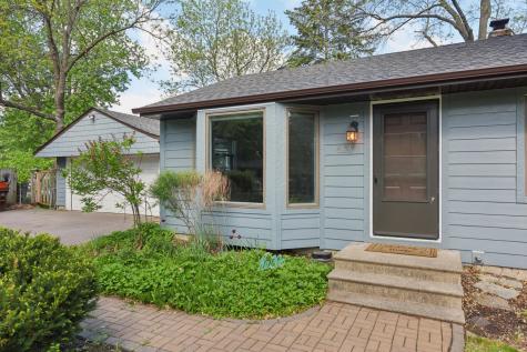 6101 Upper Afton Circle Woodbury MN 55125